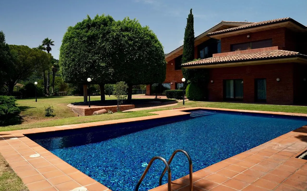 Casa Cabrera